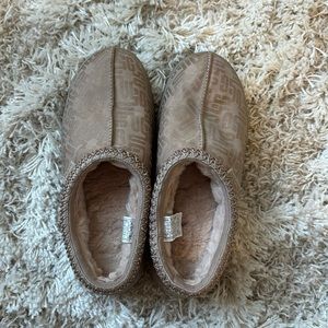 Ugg slippers for sale